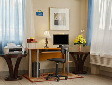 Days Inn By Wyndham Southington Exteriér fotografie