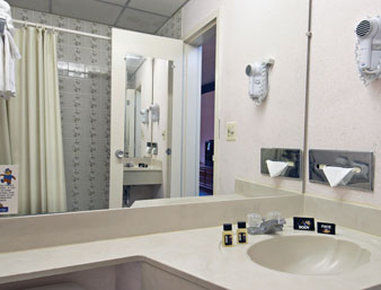 Days Inn By Wyndham Southington Exteriér fotografie
